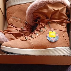 COLUMBIA  women's  slopeside Omni heat- winter boot . NEW in box